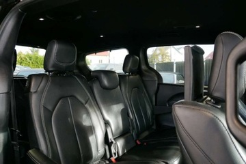 Chrysler Pacifica II 3.6 V6 291KM 2019 Chrysler Pacifica 3.6L V6 Pentastar 291KM StowN Go WersjaSKameraMonitoryMe, zdjęcie 12