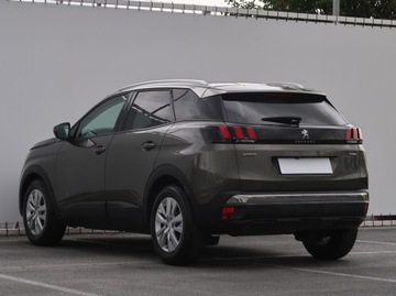 Peugeot 3008 I Crossover Facelifting 1.2 PureTech 130KM 2016 Peugeot 3008 1.2 PureTech, Salon Polska, zdjęcie 3