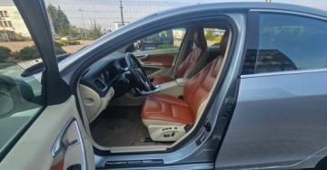 Volvo S60 II Sedan 1.6 D2 115KM 2011 Volvo S60 Bardzo bogata opcja i dobry stan samochodu 1.6 Diesel 115KM, zdjęcie 5