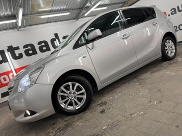 Toyota Verso Minivan 1.8 Valvematic 147KM 2010 Toyota Verso duze rodzinne 7osobowe przestronne auto w benzynie i automac, zdjęcie 9