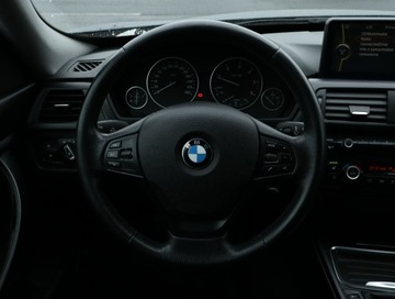 BMW Seria 3 F30-F31-F34 2014 BMW 3GT 318d GT, Skóra, Xenon, Bi-Xenon, Klima, zdjęcie 17