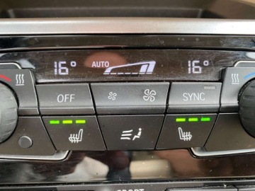BMW Seria 2 F22-F23-F45-F46 Gran Tourer 214d 95KM 2017 BMW Seria 2 GRAN TOURER KLIMATYZACJA NAWIGACJA SKORY KAMERA GRZANE FOTELE, zdjęcie 9