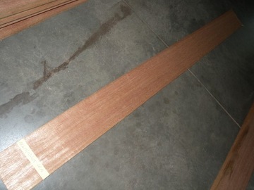 Paczka forniru meranti GE14 4,05 m.kw.