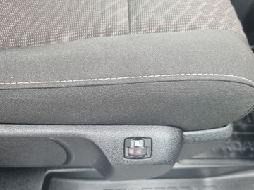 Toyota Proace II Furgon Medium 2.0 D-4D 150KM 2020 Toyota PROACE VERSO 2.0 D4-D Medium Family 2.0 D4-, zdjęcie 19