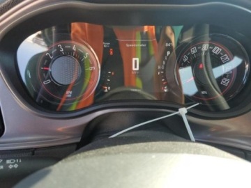 Dodge Challenger III 2023 Dodge Challenger Dodge Challenger SXT 3.6 Benzyna 303KM, zdjęcie 9