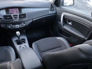 Renault Laguna III Hatchback Phase II 2.0 dCi 130KM 2013 Renault Laguna 2.0 DCi, Navi, Klima, Klimatronic, zdjęcie 7