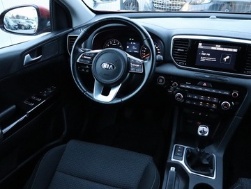 Kia Sportage IV SUV Facelifting 1.6 T-GDI 177KM 2019 Kia Sportage 1.6 T-GDI, Salon Polska, zdjęcie 6