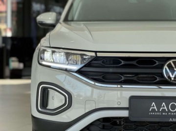 Volkswagen T-Roc I SUV Facelifting 1.5 TSI ACT 150KM 2023 Volkswagen T-Roc Life Kamera cofania Asystent parkowania CarPlayAndroid, zdjęcie 37