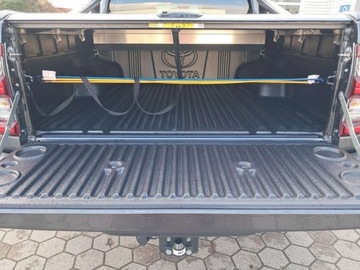 Toyota Hilux VIII Podwójna kabina Facelifting 2.8 D-4D 204KM 2023 Toyota Hilux Hilux Invincible 2.8 D-4D 204KM, automat - cesja leasingu 2.8, zdjęcie 26