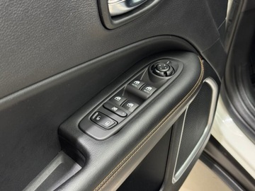 Jeep Compass II SUV Plug-In 1.3 T4 190KM 2020 Jeep Compass Business Plus / Kamera / 1 właściciel, zdjęcie 18