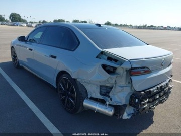 BMW Seria 7 G70 2023 BMW Seria 7 740 I 2023 3.0l 3.0 Benzyna 375KM, zdjęcie 3