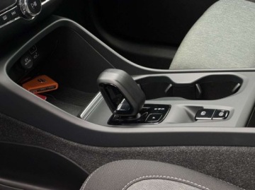 Volvo XC40 Crossover Plug-In Facelifting 1.5 T4 211KM 2022 Volvo XC 40 Plug In Hybrid T4 Core ACC Blind spot Kamera cofania CarPl, zdjęcie 1