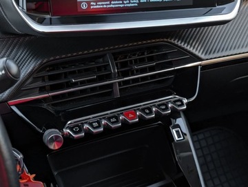 Peugeot 2008 II SUV 1.2 PureTech 130KM 2020 Peugeot 2008 Navi Tempomat Serwis Gwarancja 1.2 Benzyna 130KM, zdjęcie 28