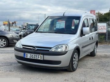 Opel Combo C Van 1.6 ECOTEC 87KM 2003 Opel Combo Tour 1.6 benzyna 87KM 2003r, zdjęcie 1