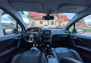Peugeot 2008 I SUV Facelifting 1.2 PureTech 110KM 2017 Peugeot 2008 GT Line bigata wersja wyposazenia 1.2 Benzyna 110KM, zdjęcie 10