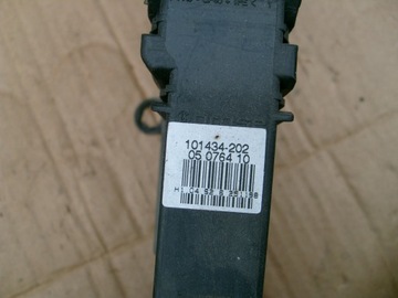 GOLF IV BORA MOTOREK OKNO PRAVÝ PŘEDNÍ 101434202