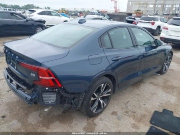 Volvo S60 III 2024 Volvo S60 2024r., 2.0L 2.0 Benzyna 247KM, zdjęcie 3