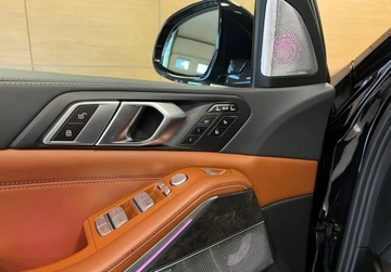 BMW X7 SUV 3.0 40d 340KM 2022 BMW X7 Salon Poska ASO R CARS Warszawa 3.0 Diesel 340KM, zdjęcie 24