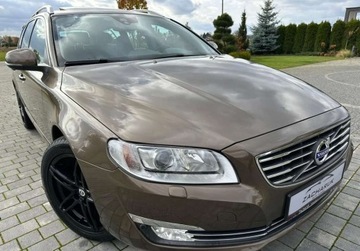 Volvo V70 III Kombi Facelifting 2.0 D4 DRIVE-E 181KM 2015 Volvo V70 2.0D4 Summum Full Opcja Xenon Szyber Nordic Serwis Zadbane 1-wla, zdjęcie 12