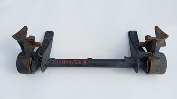 Nissan CABSTAR MAXITY 07 - кронштейн крепления петли передней кабины K327