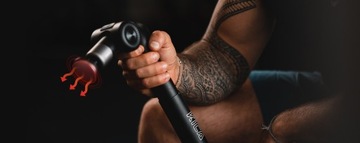 Пистолет для вибрационного массажа тела KiCA Evo.