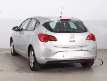 Opel Astra J Hatchback 5d 1.7 CDTI ECOTEC 125KM 2012 Opel Astra 1.7 CDTI, Salon Polska, Klima, zdjęcie 3
