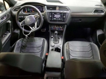 Volkswagen Tiguan III 2024 Volkswagen Tiguan Sel R-Line Black 2024 2.0 Benzyna 184KM, zdjęcie 8
