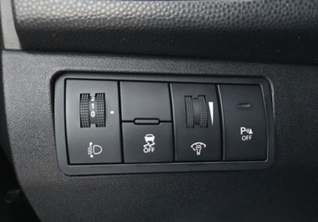 Kia Venga Mikrovan 1.6 DOHC CVVT 125KM 2012 Kia Venga 1.6 Benz 125KM LED Klima 6bieg ABS Parktro. ESP Kurtyny Faktura, zdjęcie 31