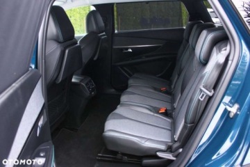 Peugeot 5008 II Crossover Facelifting 1.5 BlueHDi 130KM 2022 Peugeot 5008 Peugeot 5008 1.5 BlueHDi Allure SampS EAT8 1.5 Diesel 130KM, zdjęcie 31