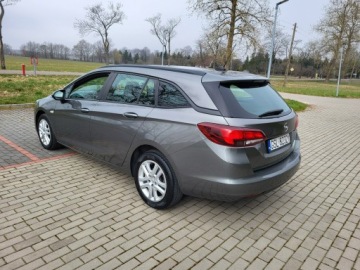 Opel Astra K Sportstourer Facelifting 1.5 Diesel 122KM 2020 Opel Astra 122KM, mały przebieg, zdjęcie 1
