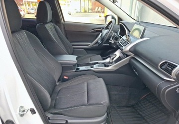 Mitsubishi Eclipse Cross SUV 1.5 T 163KM 2018 Mitsubishi Eclipse Cross 1.5 T Intense CVT 1.5 Benzyna 163KM, zdjęcie 21