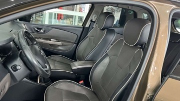 Renault Captur I Crossover 0.9 Energy TCe 90KM 2016 Renault Captur Hypnotic Captur Niespotykany Navi Ledy MOZLIWA ZAMIANA, zdjęcie 6