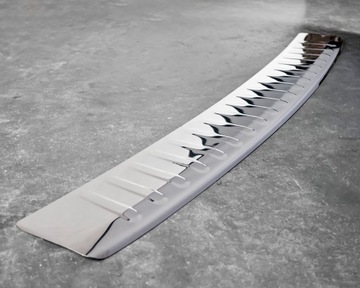 Накладка на бампер VW PASSAT B7 2010-2015 KOMBI