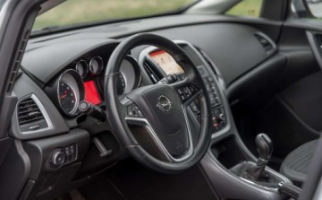 Opel Astra J GTC 1.4 Turbo ECOTEC 120KM 2015 Opel Astra Opel Astra 1.4 Benzyna 120KM, zdjęcie 27