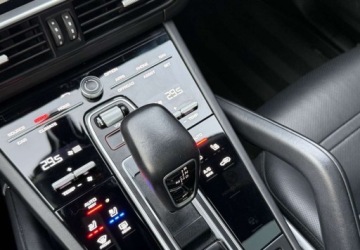 Porsche Cayenne III SUV Turbo 4.0 550KM 2019 Porsche Cayenne Porsche Cayenne 4.0 Benzyna 550KM, zdjęcie 34