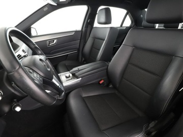 Mercedes Klasa E W212 Limuzyna Facelifting 200 184KM 2014 Mercedes E 200 automat navi skóra el. fotele full, zdjęcie 12