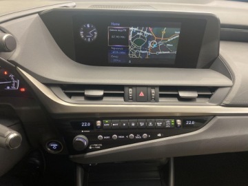 Lexus ES VII (XV70) Sedan 300h 218KM 2019 Lexus ES 300h Elegance Lexus ES 300h Elegance, 2.5, zdjęcie 19