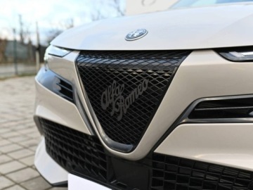 Alfa Romeo Junior SUV 1.2 Hybrid 145KM 2026 ALFA ROMEO Junior Ibrida Suv 1.2 (145KM) 2026, zdjęcie 11