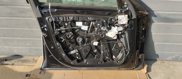 DVEŘE LEVÝ PŘEDNÍ MERCEDES E TŘÍDA W213 SEDAN E63 AMG ČERNÉ 197 KEYLESS