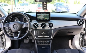Mercedes CLA C117 Shooting Brake Facelifting 2.1 220 d 177KM 2017 Mercedes-Benz CLA NAVI, Czujniki, Tempomat, Grzane Fotele, Multifunkcja, Z, zdjęcie 4