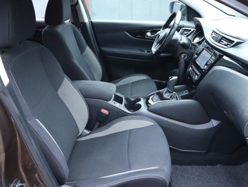 Nissan Qashqai II Crossover Facelifting 1.2 DiG-T 115KM 2018 Nissan Qashqai 1.2 DIG-T, Automat, Navi, Klima, zdjęcie 8