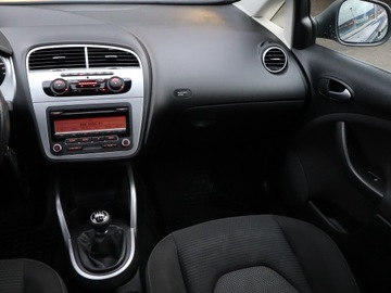 Seat Altea XL 2.0 TDI 140KM 2011 Seat Altea 2.0 TDI, Klima, Klimatronic, Tempomat, zdjęcie 7