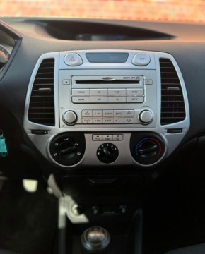 Hyundai i20 I Hatchback 5d 1.2 DOHC 78KM 2011 Hyundai i20 Klima Grzane Fotele Isofix Gwarancja w cenie Warszawa VRAX, zdjęcie 20