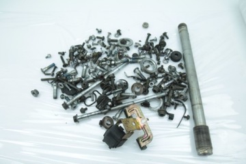 SUZUKI GSX-R GSXR 600 SRAD 96-00 ŚRUBY ŚRUBKI