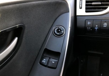 Hyundai i30 II Wagon Facelifting 1.4 MPI 100KM 2017 Hyundai i30 i30 1.4 100KM BlueDrive Base Vat Marza Tempomat, zdjęcie 24