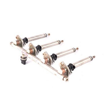 MERCEDES W176 BENZÍN LIŠTA VSTŘIKOVAČE SADA A2700701595