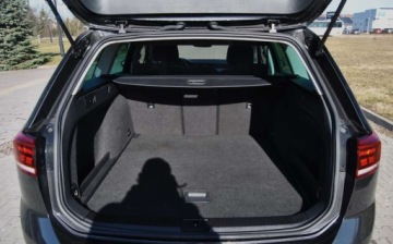 Volkswagen Passat B8 Variant Facelifting 1.5 TSI EVO 150KM 2020 Volkswagen Passat Variant GWARANCJA, 2020, 1.5 Benzyna, Automat DSG, Niski, zdjęcie 15