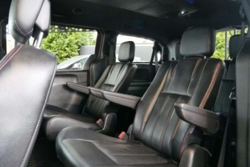 Dodge Caravan V Grand Caravan Facelifting 3.6 VVT 283KM 2018 Dodge Grand Caravan GT 3.6L 287KM Kamera Czarna podsufitka 3-Strefy Klimat, zdjęcie 11