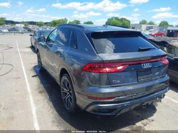 Audi Q8 2021 Audi Q8 Premium Plus 55 Tfsi Quattro Tiptronic 2021 3.0l 3.0 Benzyna 335KM, zdjęcie 3