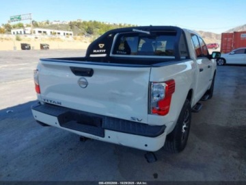 Nissan Titan 2023 Nissan Titan Sv 2023 5.6l 5.6 Benzyna 400KM, zdjęcie 5